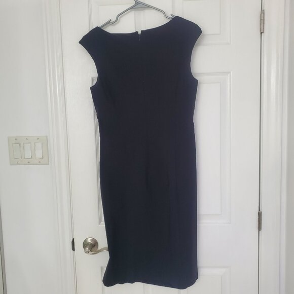 Le Chateau Size Large - Picture 9 of 9